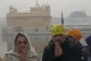 गोल्डन टेंपल में सुनील शेट्‌टी ने टेका माथा ,पत्नी माना शेट्टी भी साथ, दिलजीत की तारीफ