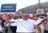 Opposition’s ‘Save Democracy’ March Stopped in Delhi: Rahul & Priyanka Gandhi Stage Sit-in at Akashvani Bhavan