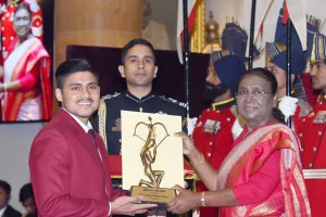 हॉकी टीम के गोलकीपर कृष्णा बहादुर पाठक को मिला अर्जुन अवार्ड