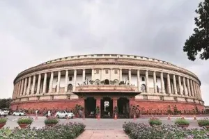 सरकार ने लोकसभा से मांगी 78,673 करोड़ के अतिरिक्त खर्च की अनुमति; 2 नए बिल हुए पेश