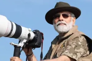 पीएम मोदी ने जीप से किया काजीरंगा नेशनल पार्क का दौरा…