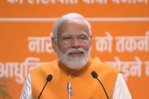 पूर्व की सरकारों में महिलाओं को उनके नसीब पर छोड़ दिया, पीएम मोदी ने दी 10000 करोड़ की सौगात
