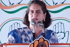 पंजाब में प्रियंका गांधी की रैली, PM सोच रहे हैं देश की महिलाएं बेवकूफ