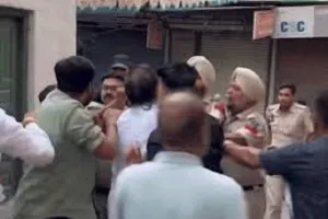 हरियाणा में BJP उम्मीदवार की पत्नी-कांग्रेस नेता पर FIR
