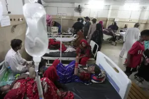 पाकिस्तान में गर्मी से 6 दिन में 568 की मौत , हीटस्ट्रोक से 267 लोग अस्पताल में ..