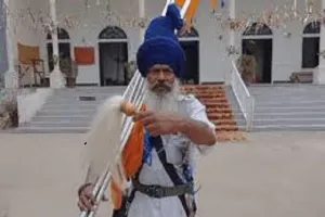 चल रही शूटिंग में पहुंचे निहंग सिंह, रुकवाई सीरियल की शूटिंग