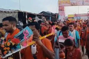 कांवड़ रूट की दुकानों पर नेमप्लेट जरूरी नहीं:सुप्रीम कोर्ट