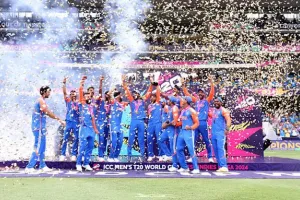 टीम इंडिया को लेने   बारबाडोस पहुंची चार्टर्ड फ्लाइट ,कल सुबह तक दिल्ली पहुंच सकती है टीम