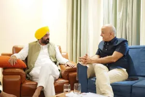 दिल्ली के पूर्व डिप्टी सीएम से मिलने पहुंचे सीएम मान:मनीष सिसोदिया व परिवार से की मुलाकात