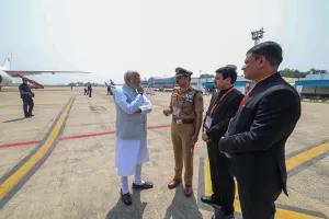 पीएम मोदी ने एयरपोर्ट पर वाराणसी गैंगरेप पर मांगा अपडेट , 'सख्त कार्रवाई' के आदेश