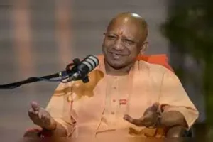 सीएम योगी आदित्यनाथ का मुसलमानों को संदेश: 'सड़कें नमाज के लिए नहीं हैं