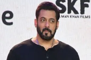 बॉलीवुड के बादशाह सलमान खान की सुरक्षा में हुई बड़ी चूक, संदिग्ध के घर में घुसने के बाद मचा बवाल
