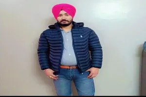 पंजाब में क्रिकेट खिलाड़ी की मैदान पर मौत ,छक्का मारते ही ली अंतिम सांस