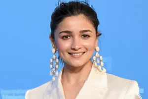 Made the house workers its owners… See the generosity of this Bollywood actress