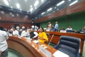 PM Modi's foreign tour during monsoon session, Congress said- 'Check your attendance in Parliament once'