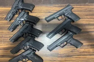 Delhi- Weapons smuggling network with ISI connection caught: used to import weapons from Pakistan via drones