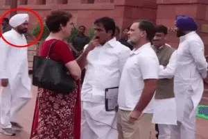 Punjab Congress Crisis: Channi Ignored by Gandhis in Viral Video Ahead of Crucial Delhi Meeting to Decide 'Real Boss'