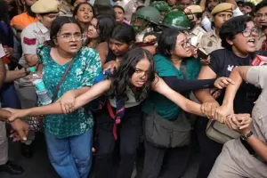 Protests Intensify at Jantar Mantar Demanding CEC Gyanesh Kumar's Resignation; Around 150 Detained