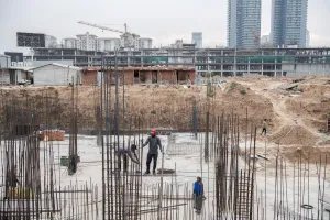 Gurugram Administration Freezes Bank Accounts of 71 Real Estate Builders Over ₹446 Crore HRERA Dues