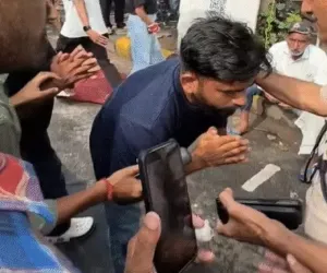 CJP Protest at Jantar Mantar: Abhijit Deepke Pleads for Shelter as Students Brave Rain