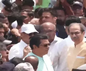 Uddhav and Raj Thackeray Lead Massive Joint Protest in Mumbai Against CEC Gyanesh Kumar, Demand Scrapping of SIR