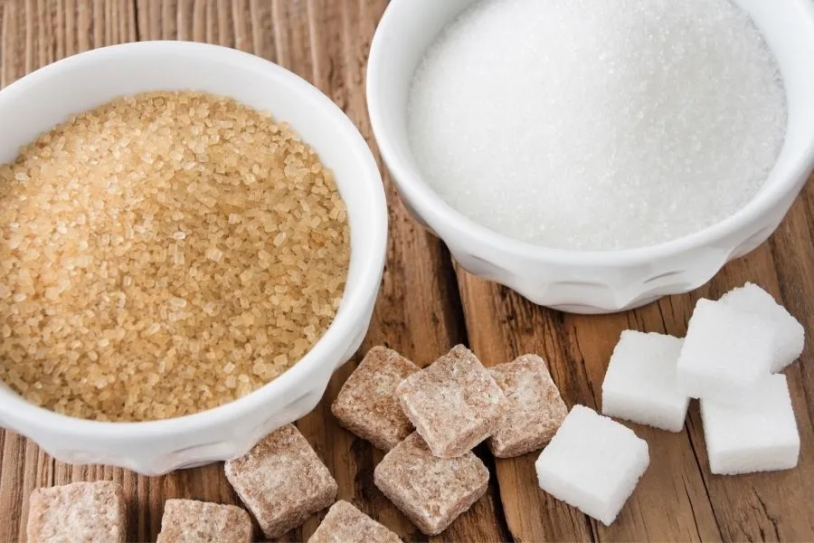 brown-sugar-vs-white-sugar-1920w