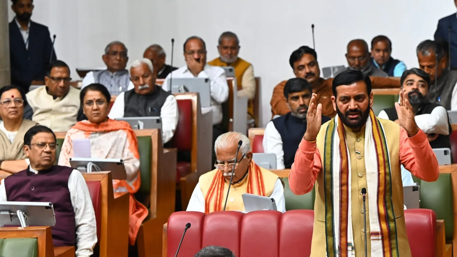 Nayab_Singh_Saini_speaks_during_floor_test_debate_1710321069914_1710321070098