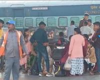 Tragic accident in UP's Mirzapur at Chunar Railway Station, three pilgrims dead after hit by Kalka-Howrah train