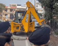 Mohali MC Action: Bulldozers Raze Illegal Structures in Green Belts After High Court Intervention