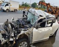 Tragic Accident in Faridabad: Young Man Dies After His Defender Car Rams Into Parked Dumper