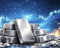 Silver dropped by ₹8,000 to reach  ₹2.36 lakh per kg