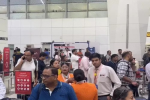 300 flights delayed at Delhi airport in a day: Technical glitch in automatic air traffic control system