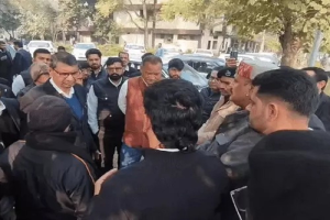 High Drama in Fatehabad: Lawyers Strike Following Dispute with DSP’s Staff at Court Gate
