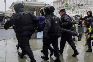 Major Concern: Indian Students Exploited in Russia | 200 Complaints Filed in 2025