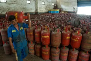 India's LPG Reality Check: Bridging the Gap Between 75 Lakh Daily Bookings and 50 Lakh Deliveries