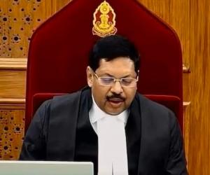 Attempted attack on CJI Gavai in Supreme Court: Lawyer throws shoe in courtroom