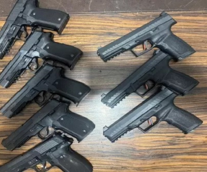 Delhi- Weapons smuggling network with ISI connection caught: used to import weapons from Pakistan via drones